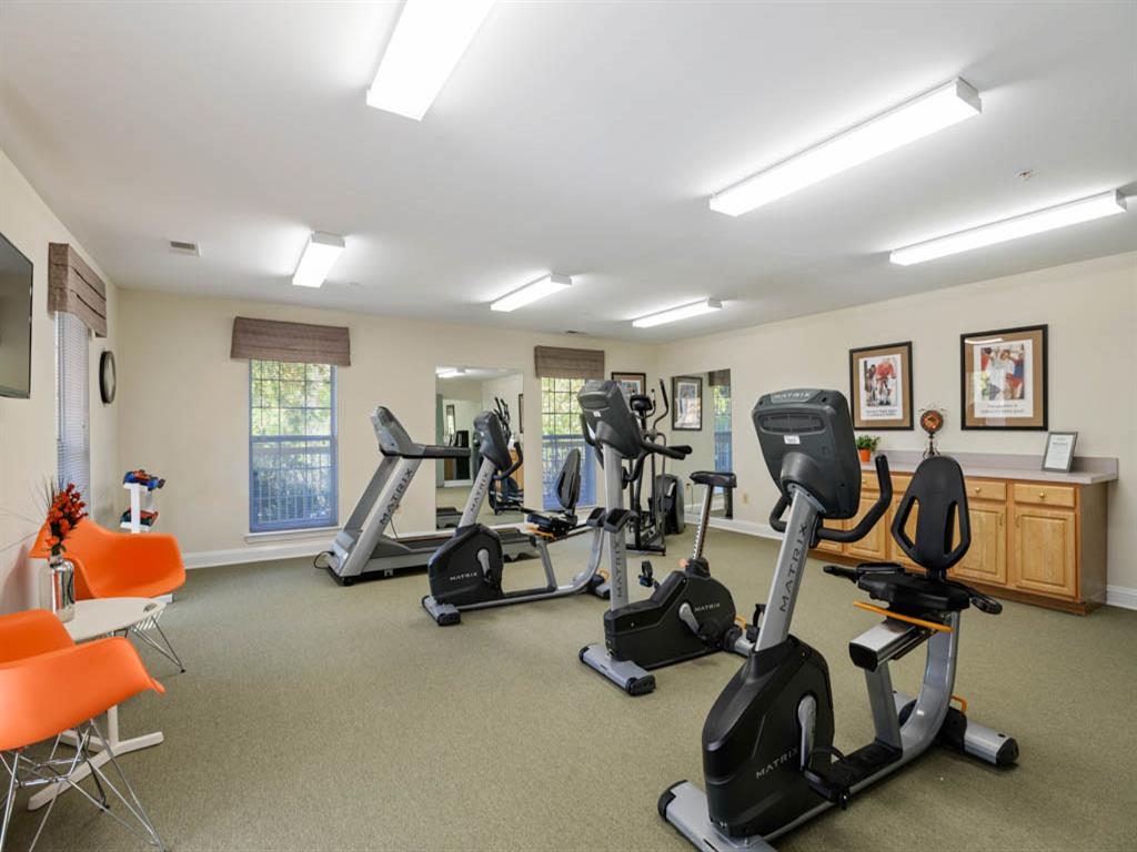 Senior Housing - Kentlands Manor Senior Apartments Image 16