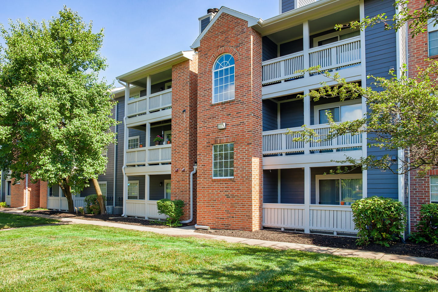 Lakeshore Apartments Image 65