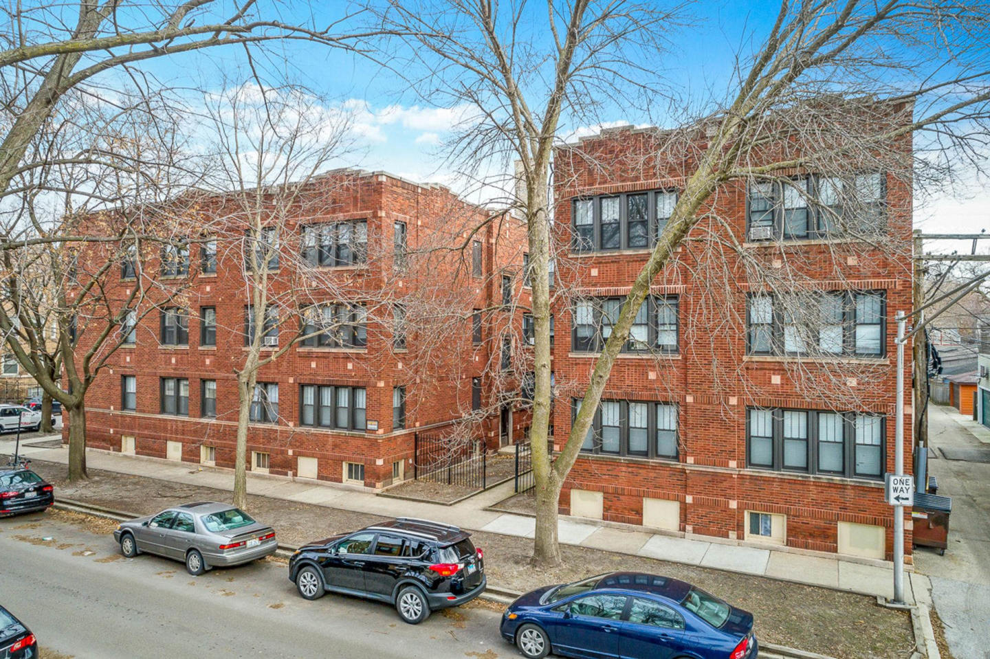 4715 North Leavitt St. Apt. Image 1