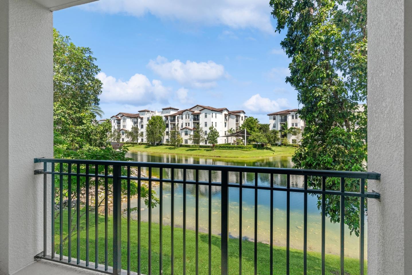 The Point at Lakeside Image 8