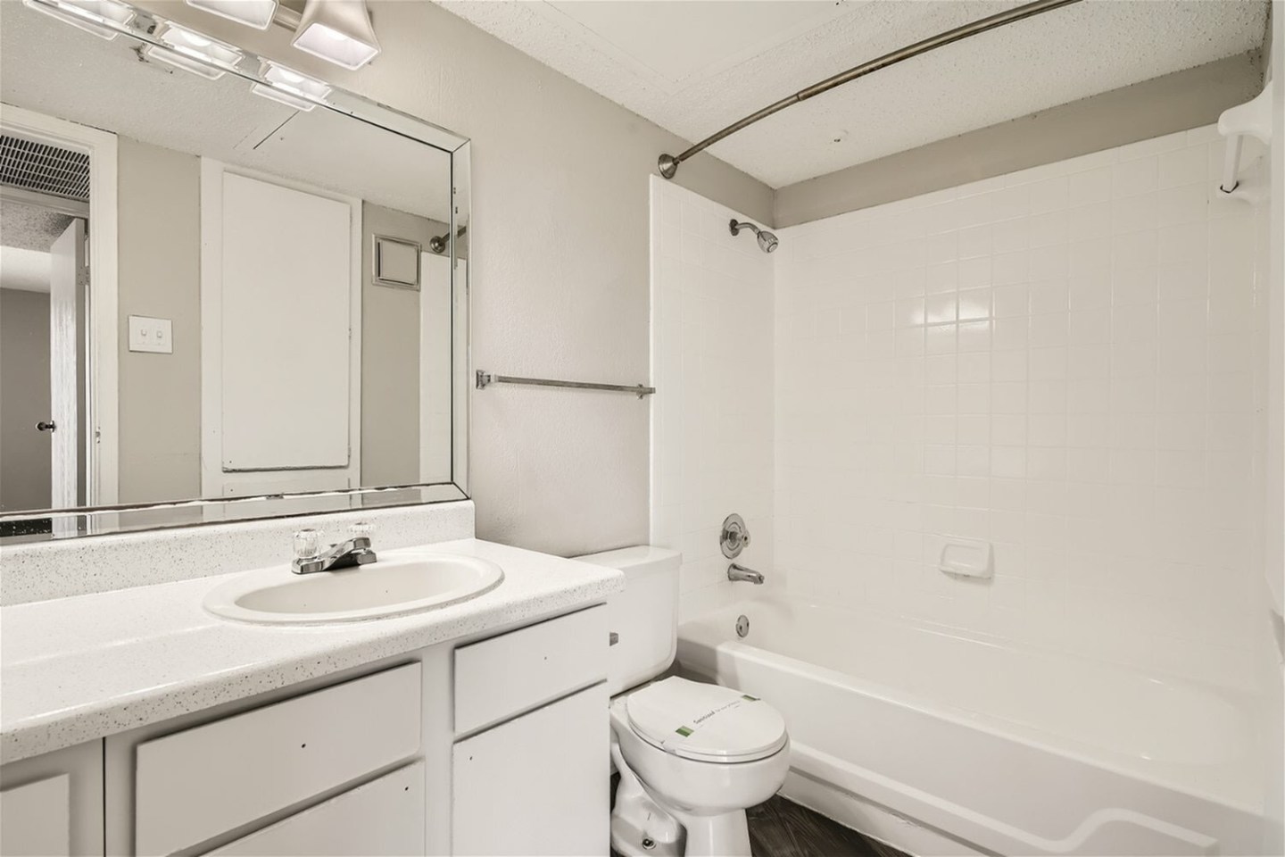 Rise Spring Pointe Image 182