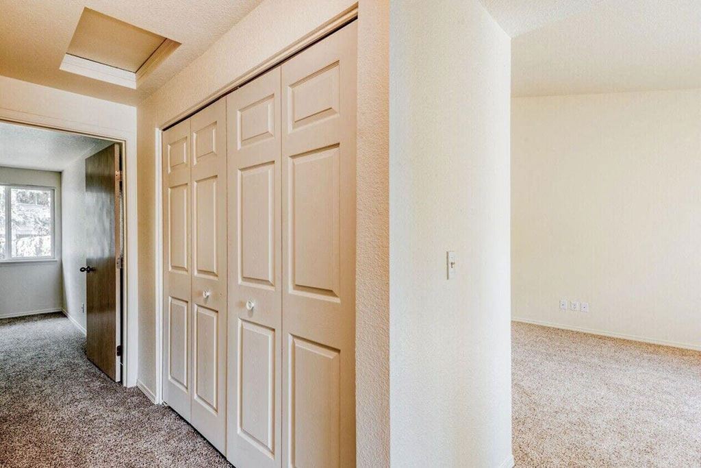 Willamette Falls Court Apartments Image 14