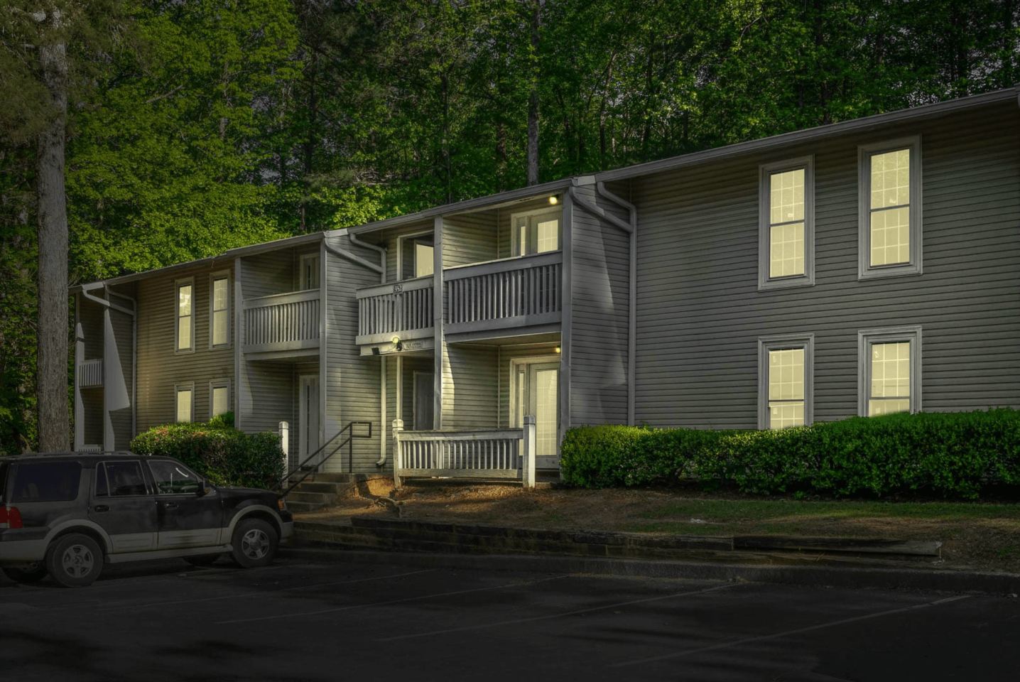 Premier Apartments Image 27