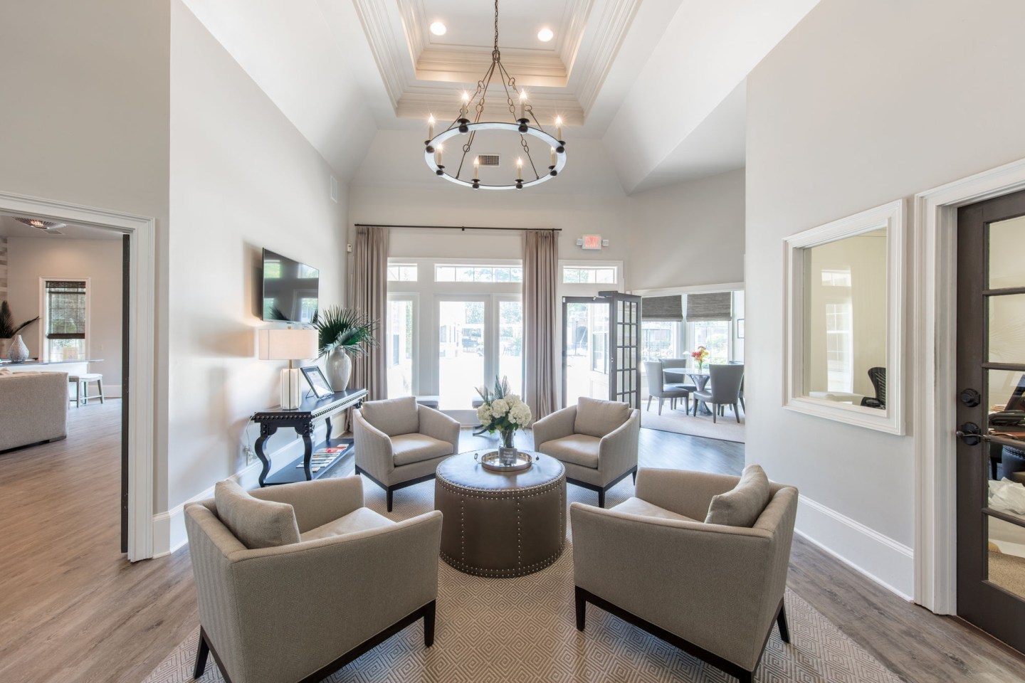 42 Magnolia Image 14