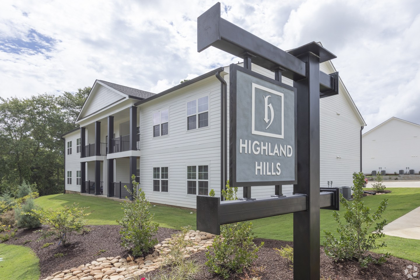Highland Hills Image 12