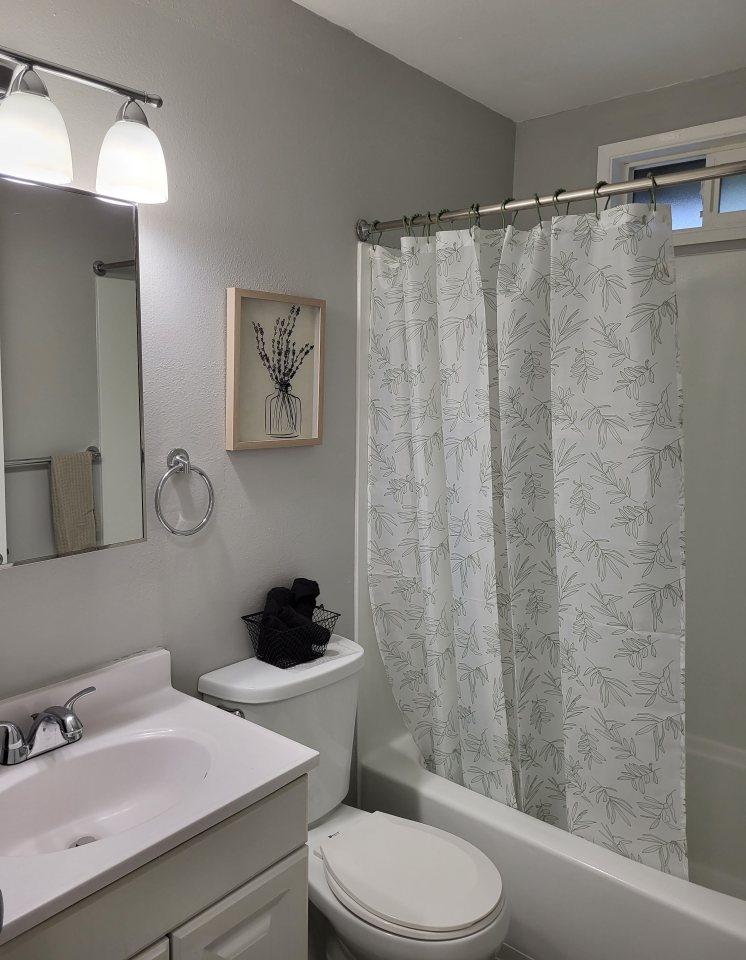 Townhouse Square Image 12