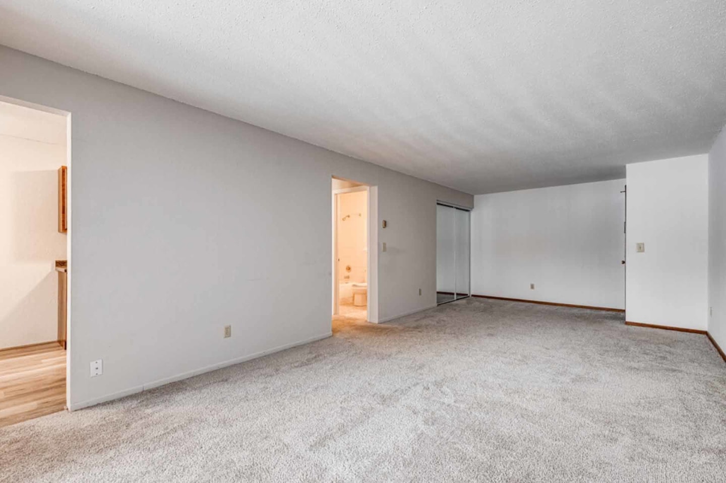 Silver Bell Apartments Image 18
