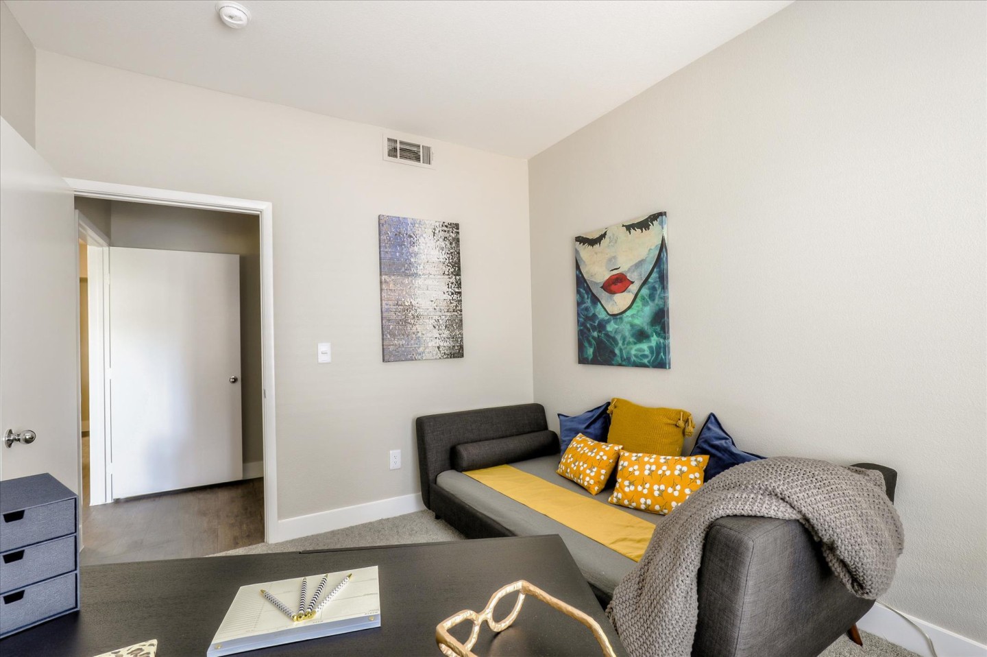 South Valley Ranch Apartments Image 14