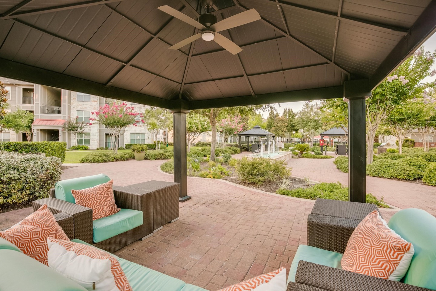 The Retreat at Stafford Apartments Image 39