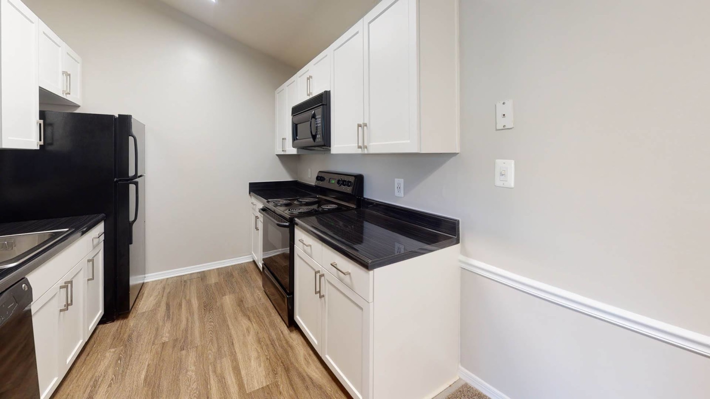 Montclair Apartments Image 13