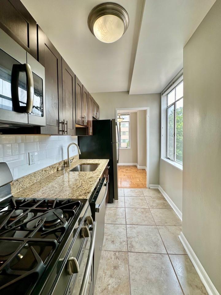 Connecticut Park Apartments Image 12