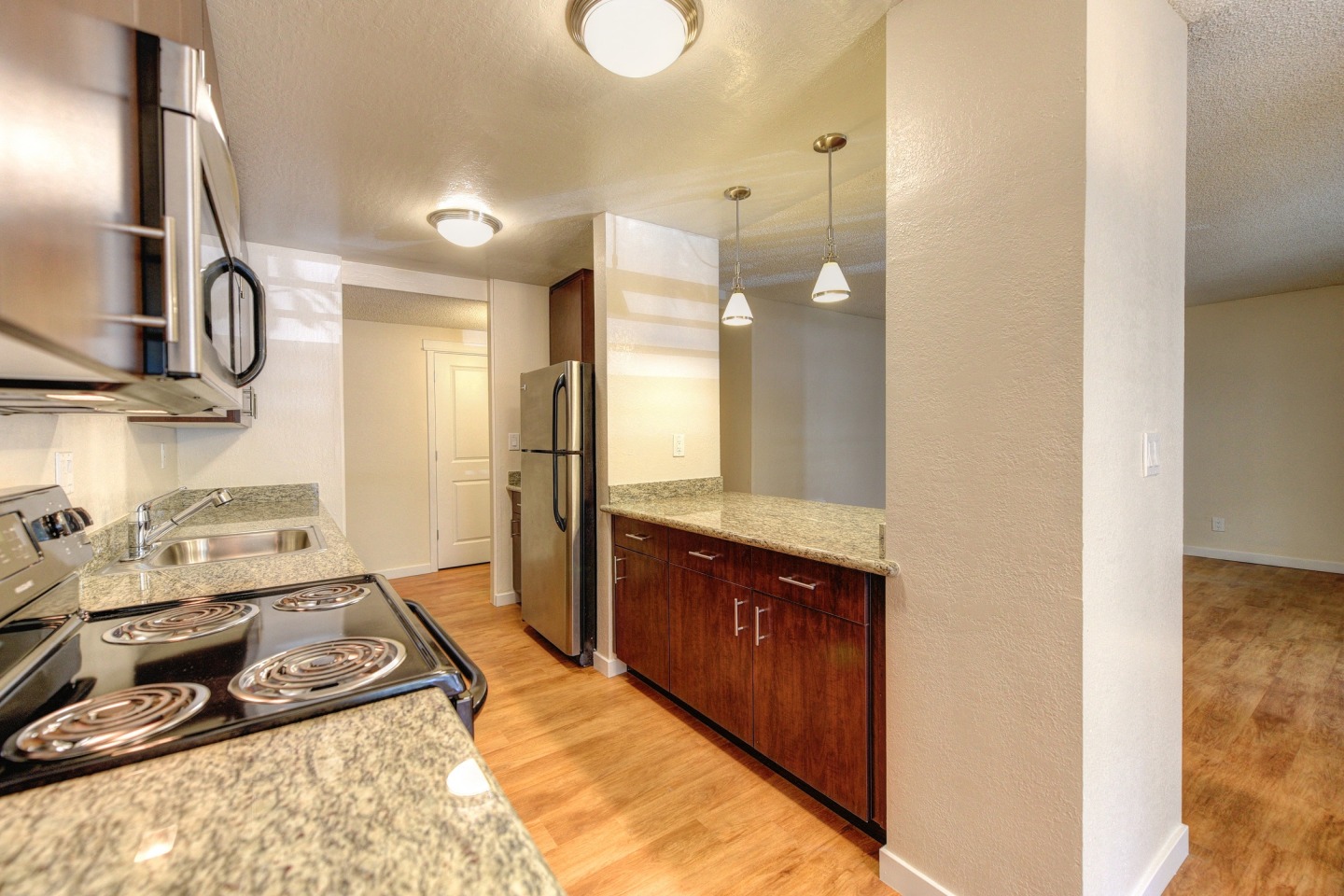 The Retreat Apartments Image 12