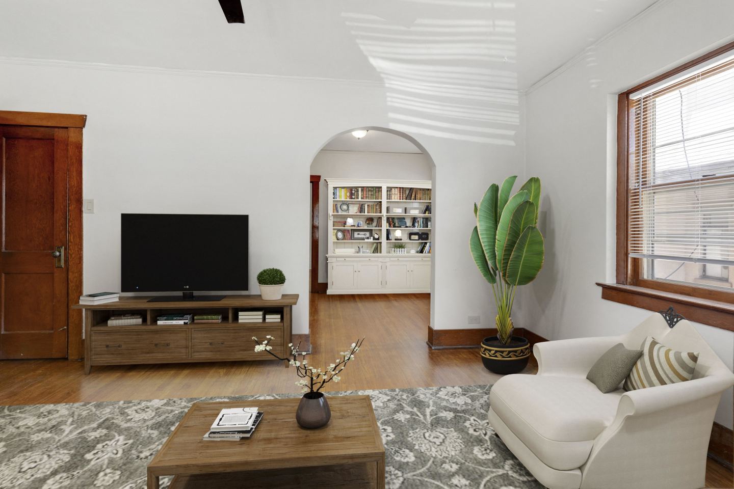 1026 Washington Street Image 2