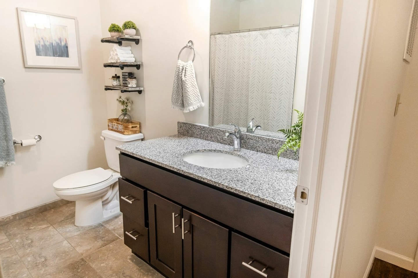 Deerfield Place Image 8