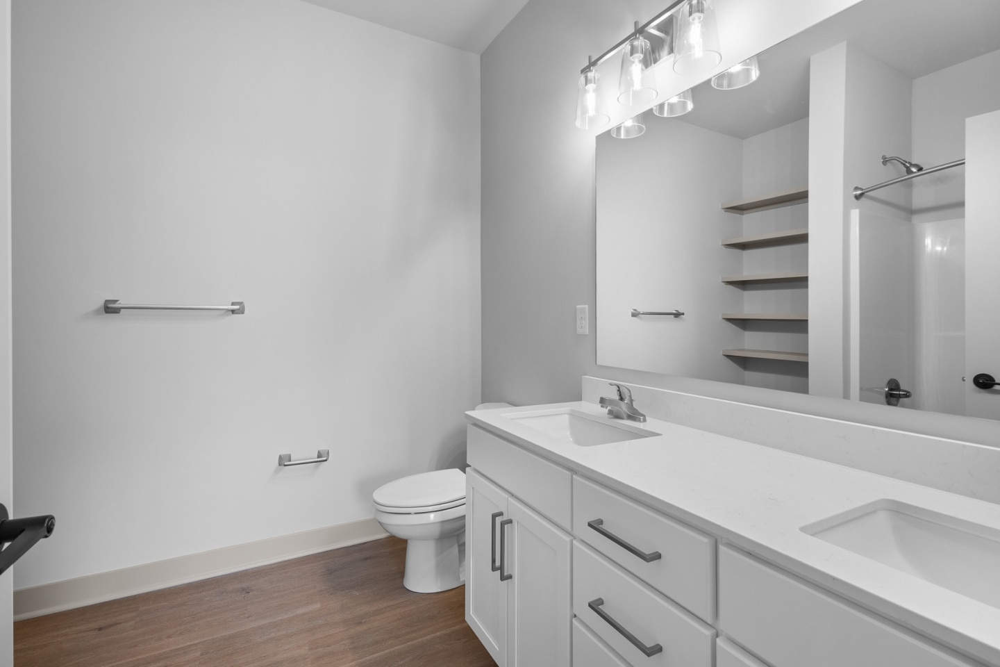 Allure Apartments Image 7