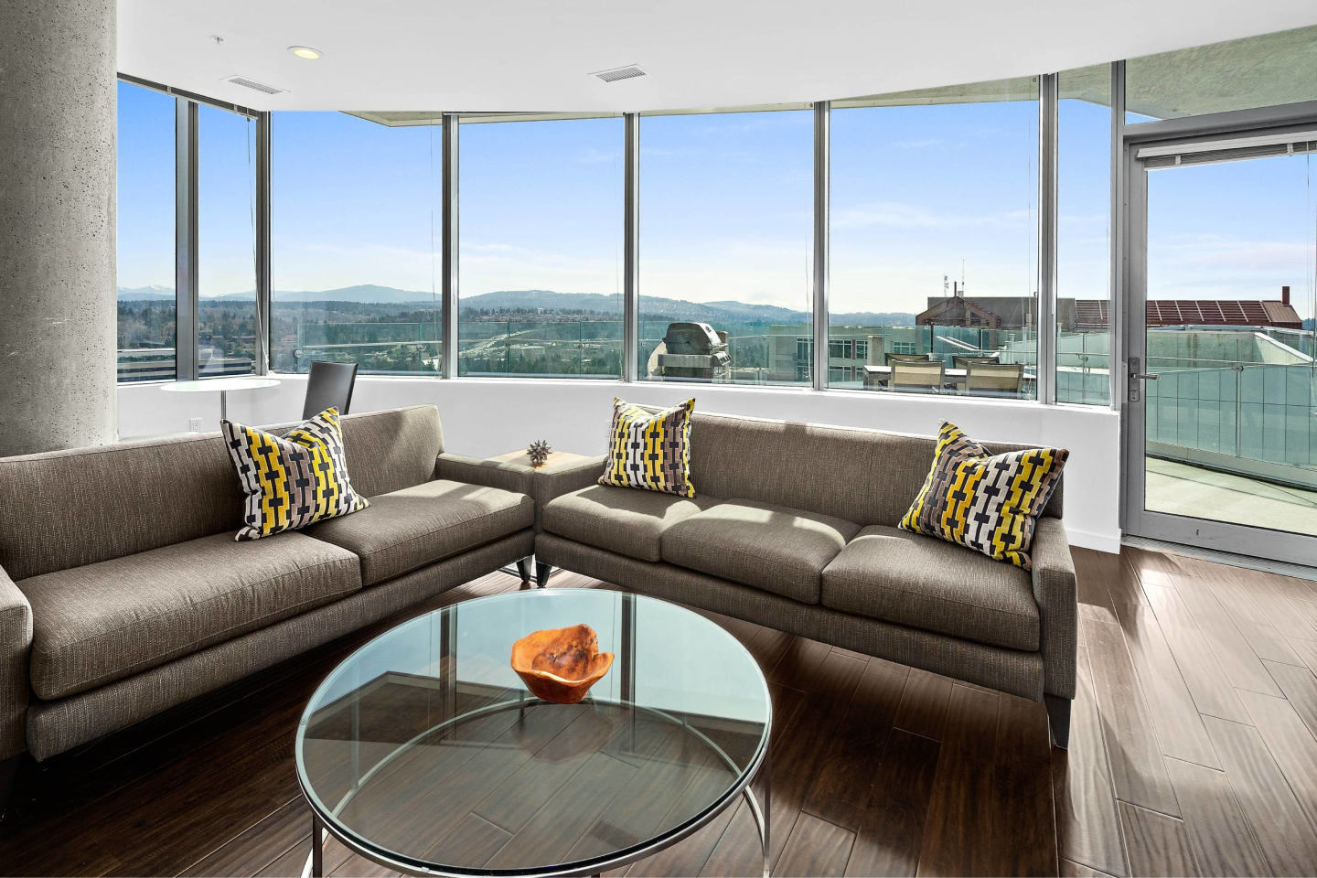 Soma Towers Image 21