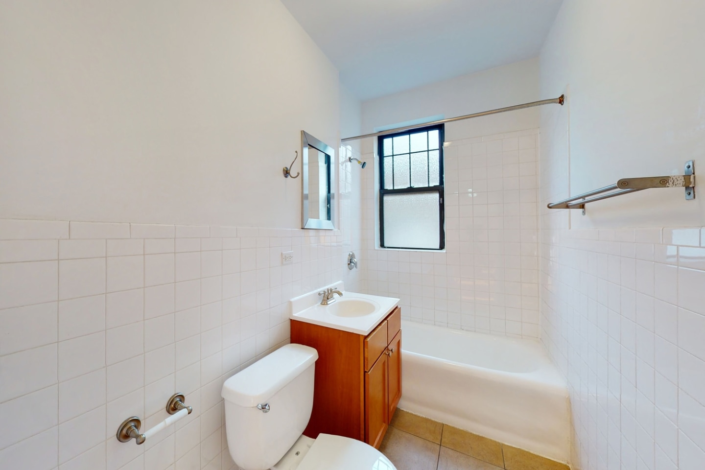 Woodlawn Court Image 6