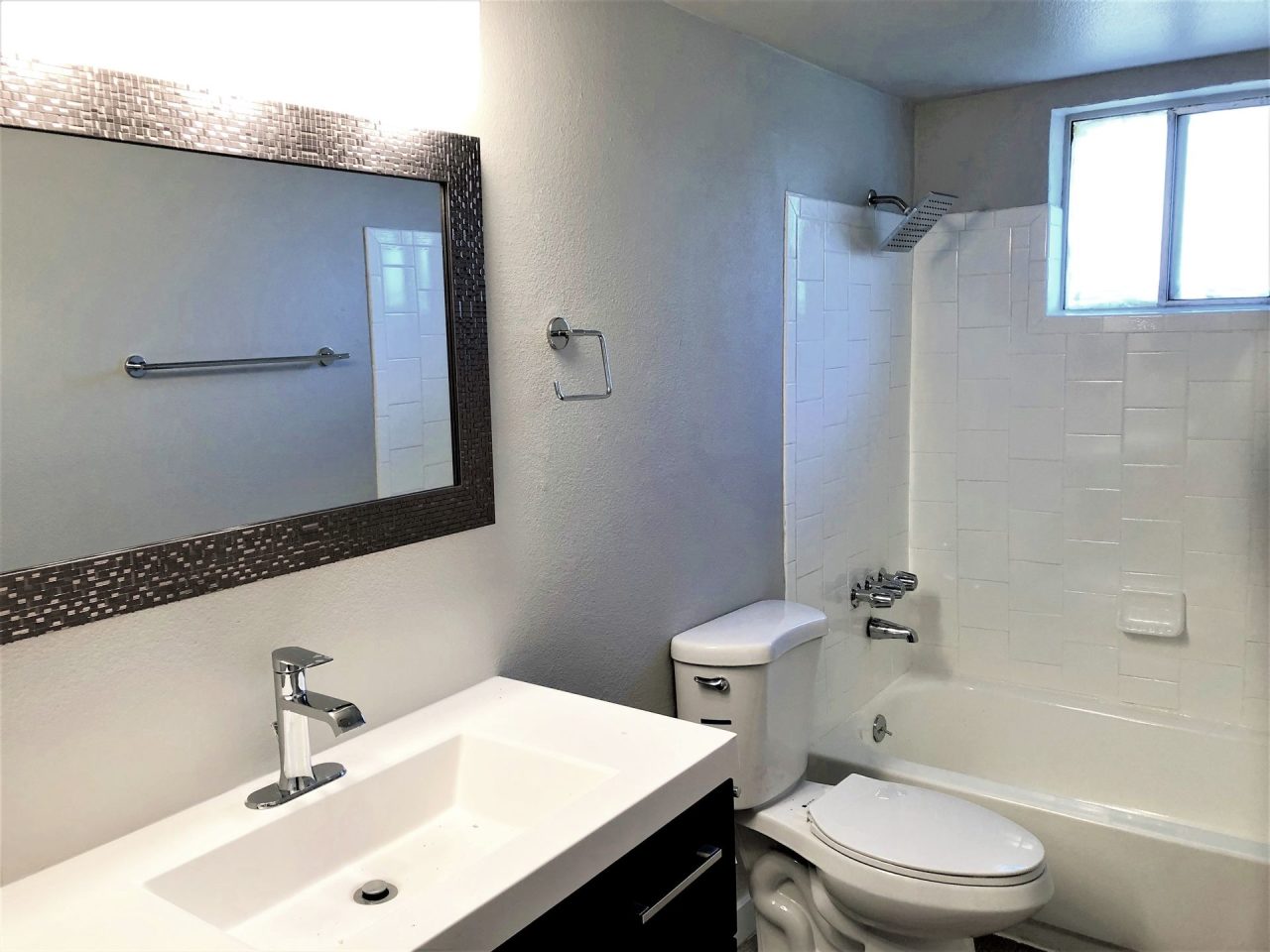 Camelback Village Apartments Image 26