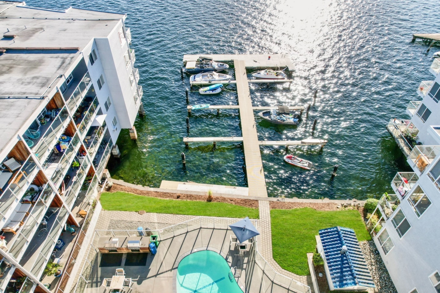 Lakefront on Washington Image 16
