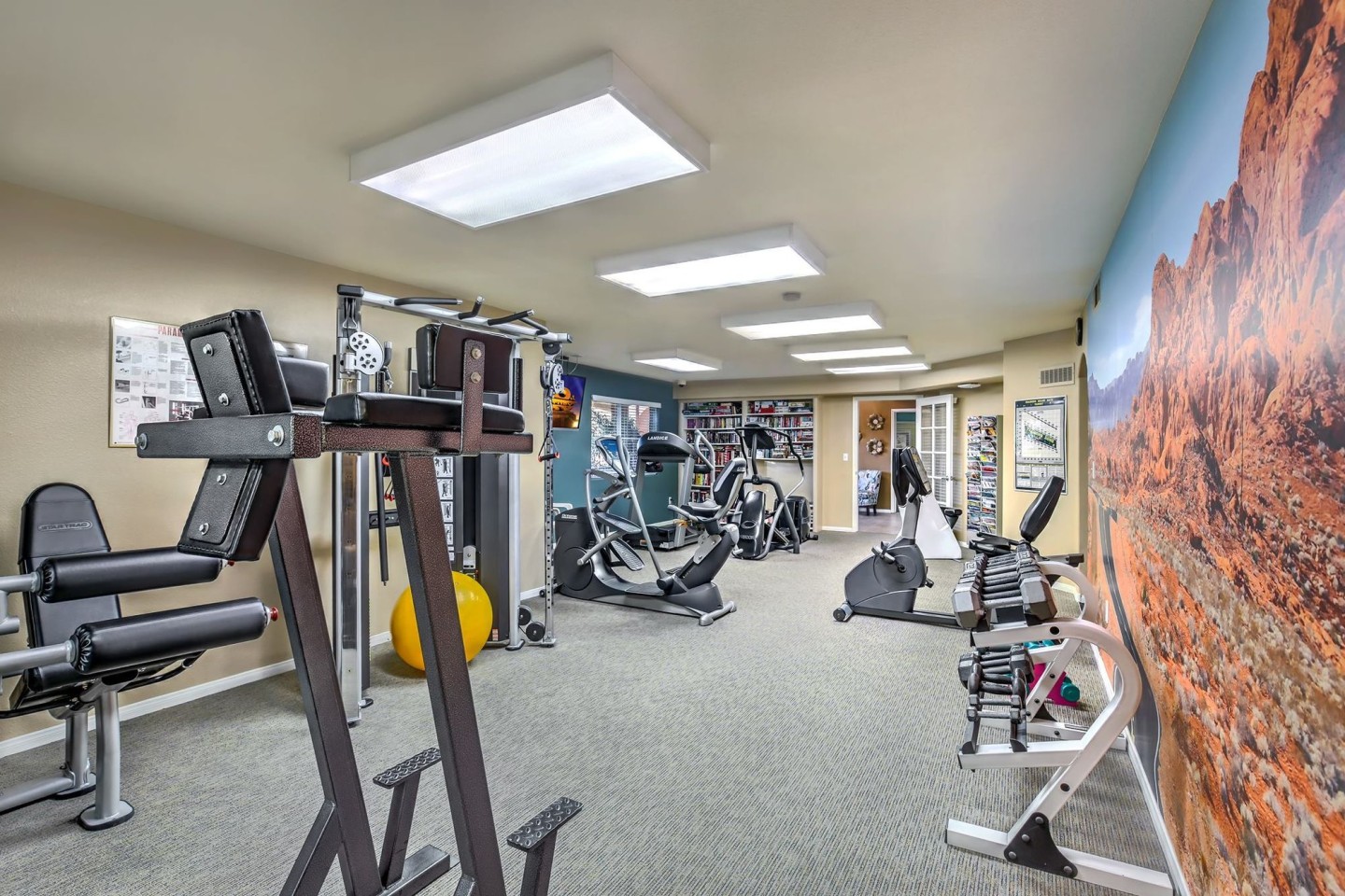 The Lido Apartments - Senior Living Image 11