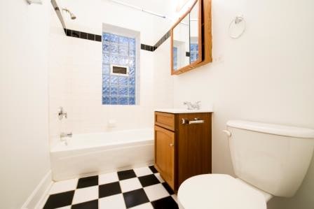 8109 S. Ashland Image 6