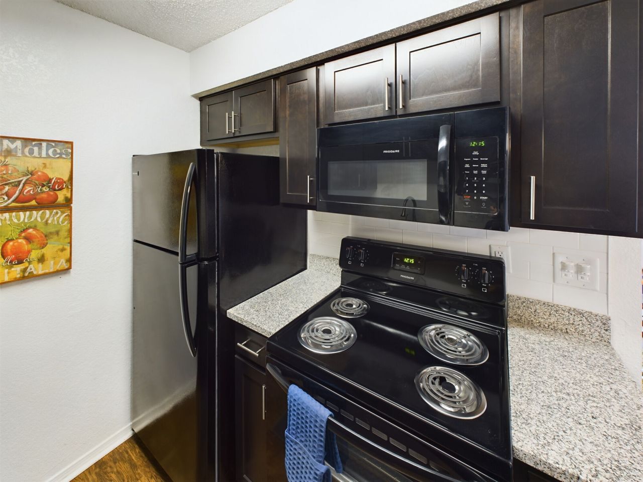 Raintree Apartments Image 16