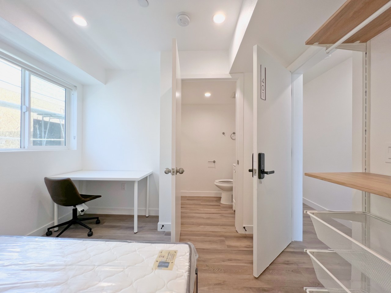 1366 W 35th Street - Co-Living Image 16
