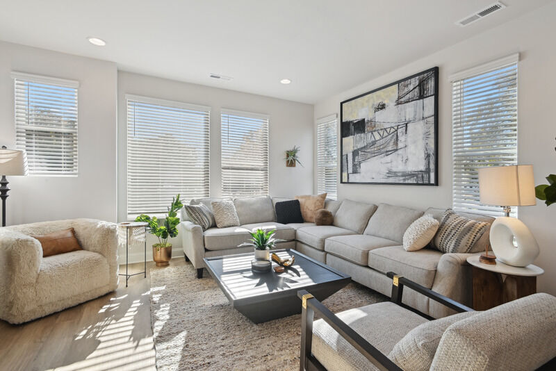 Enderly Towns Townhomes Image 7
