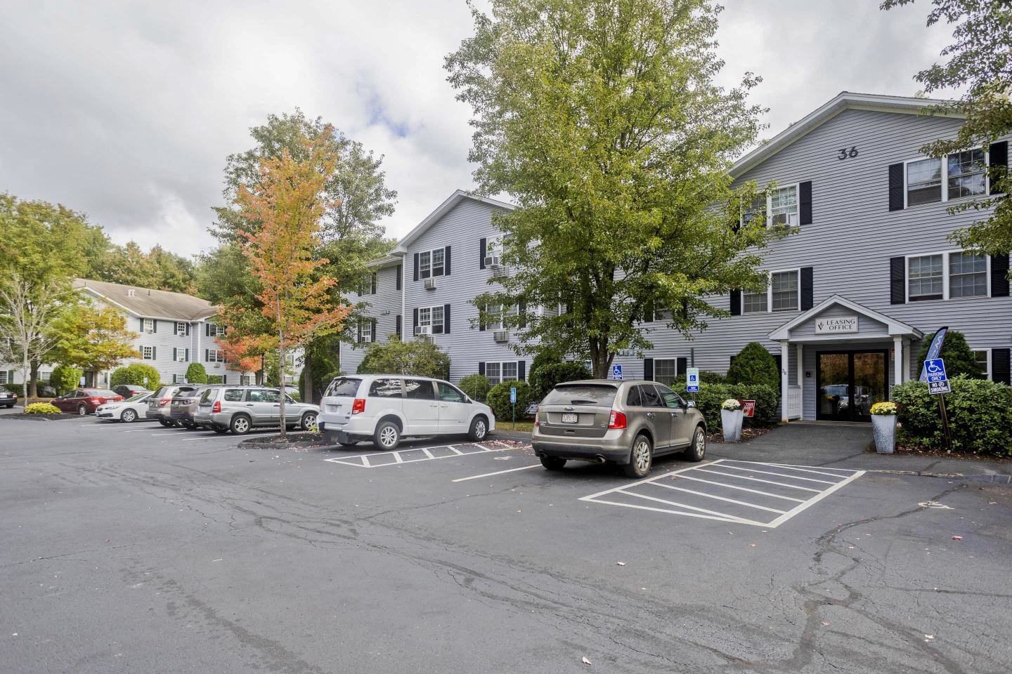 University Crossing Image 13