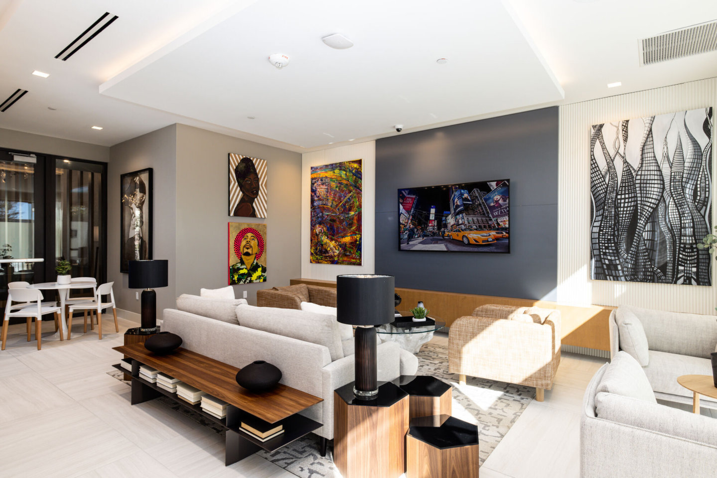 Oasis Pointe Residences Image 43