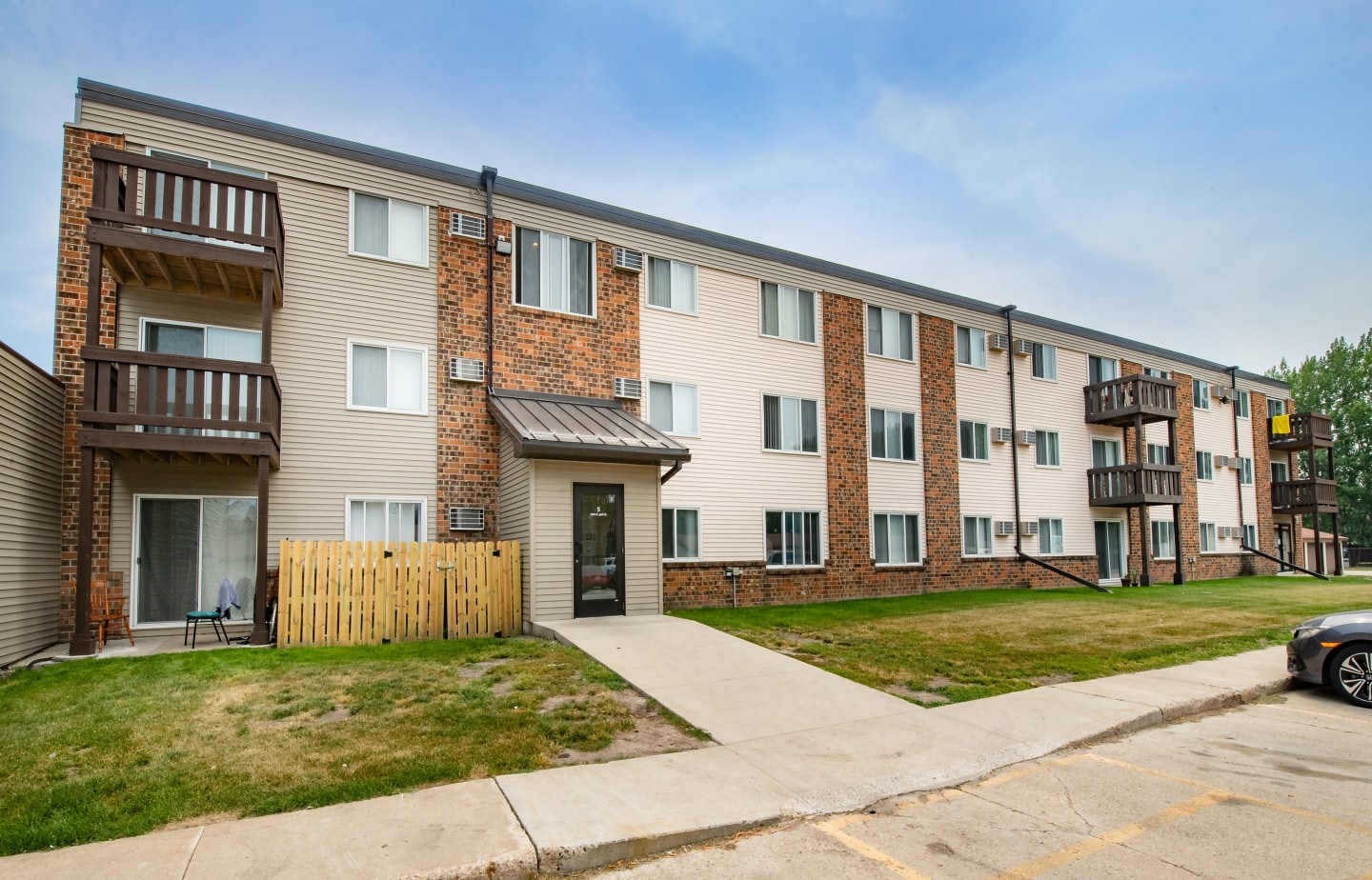 Forest Park Apartments Image 9