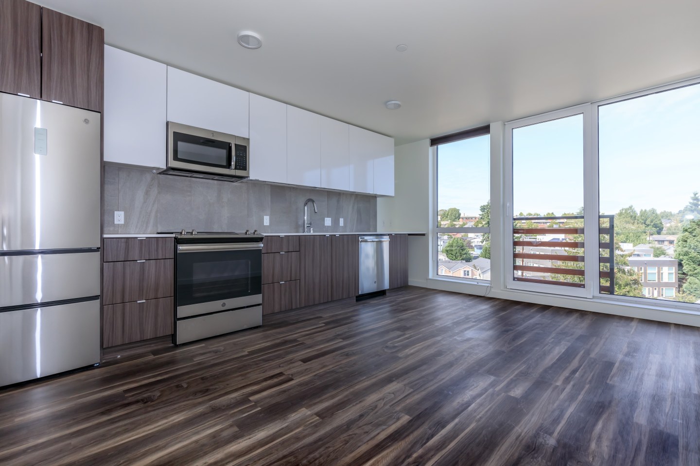 Avant Apartments - Student Housing Image 4