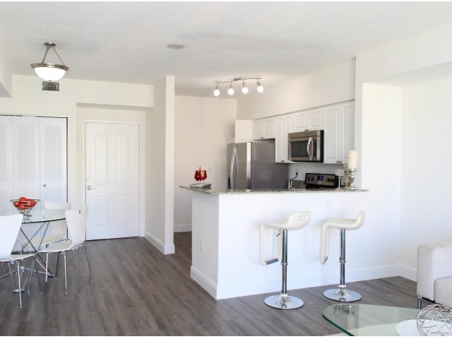 Intracoastal Yacht Club Image 1