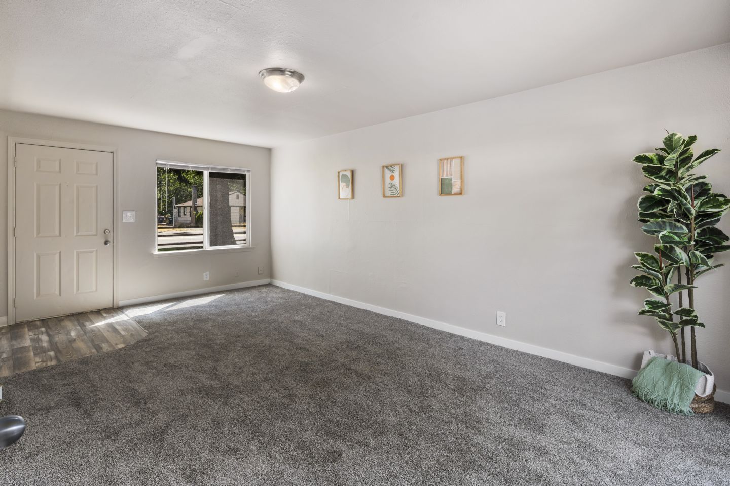 Pacific Walk Townhomes Image 30