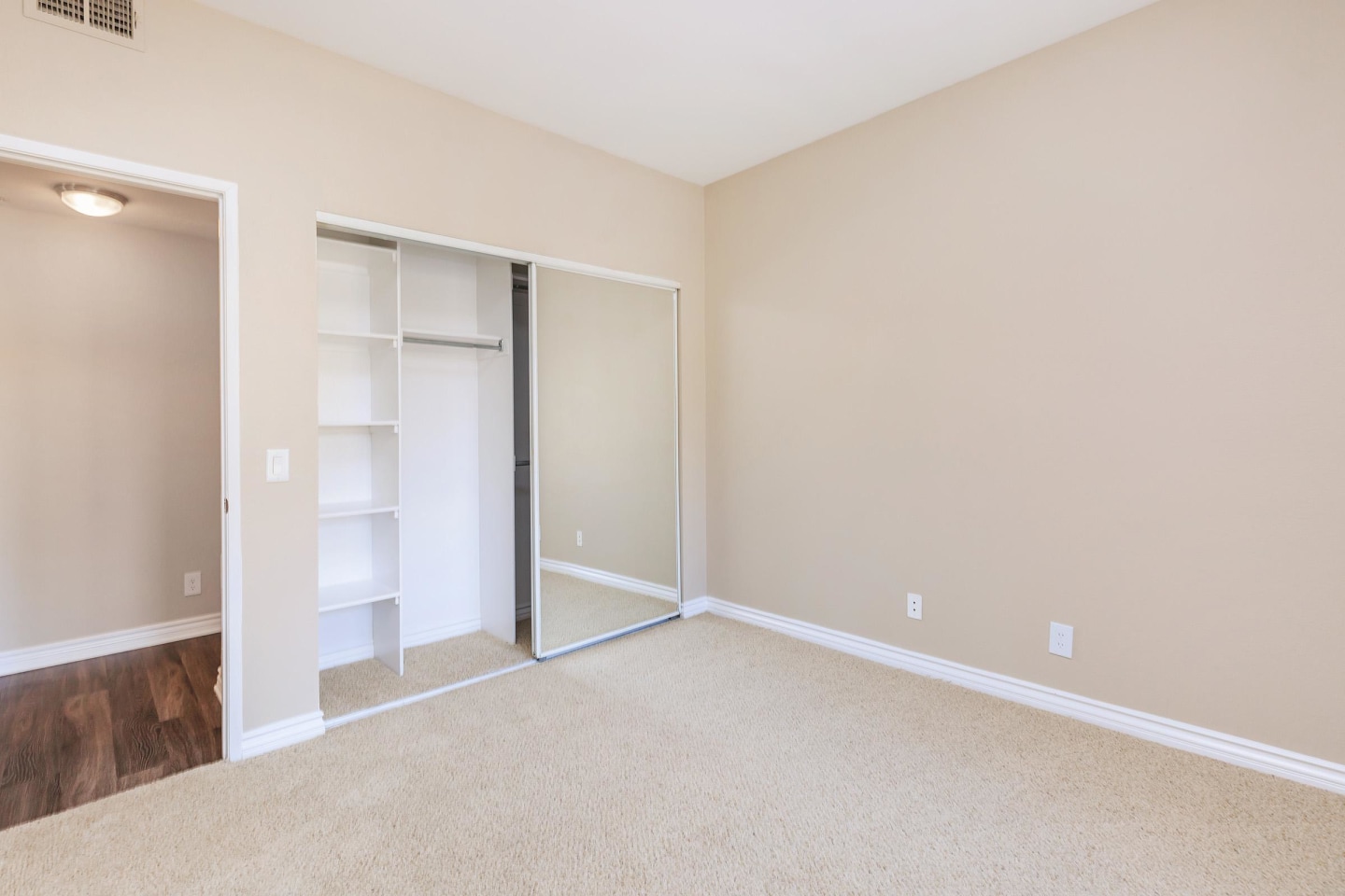 Villas Antonio Apartment Homes Image 40