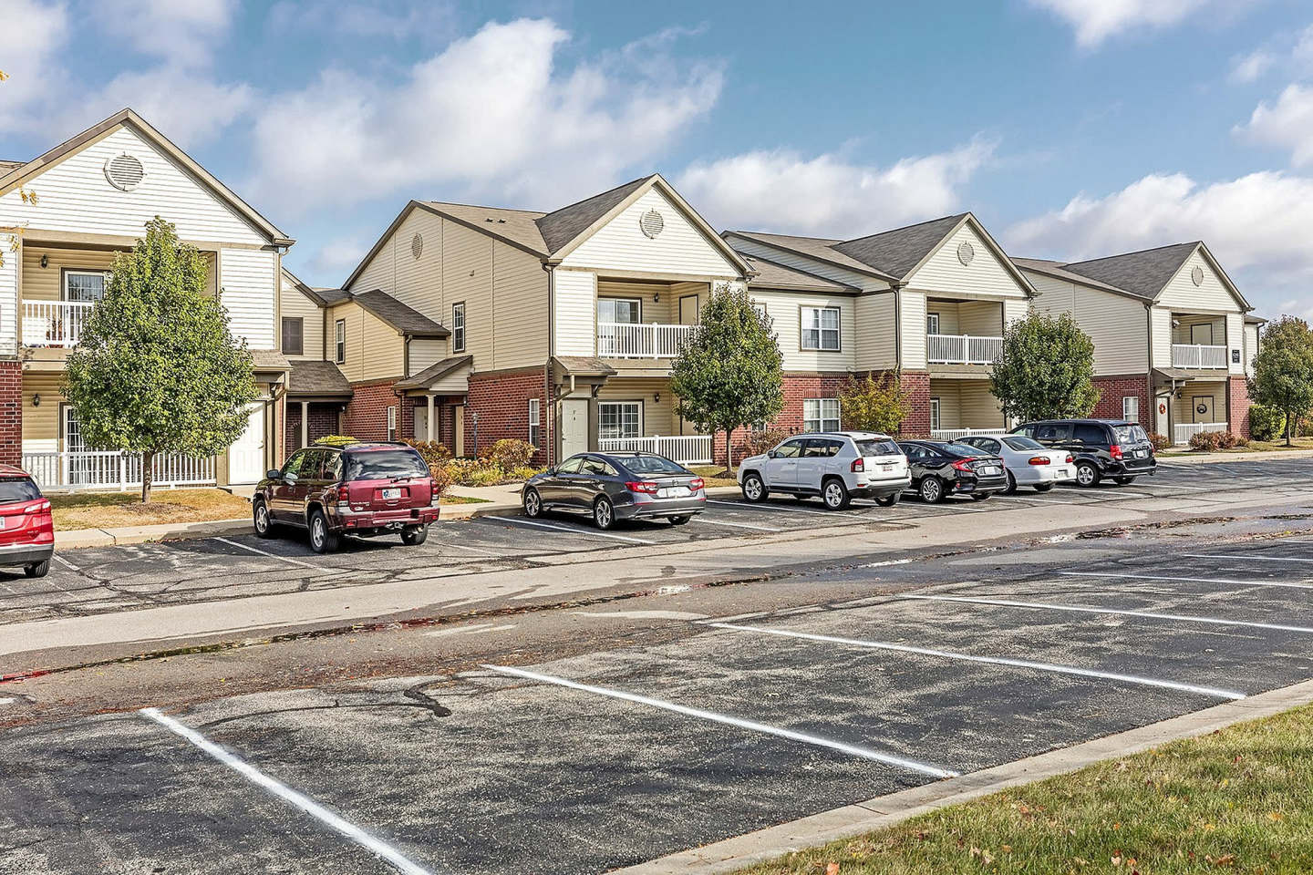Gateway Crossing Apartment Homes Image 4