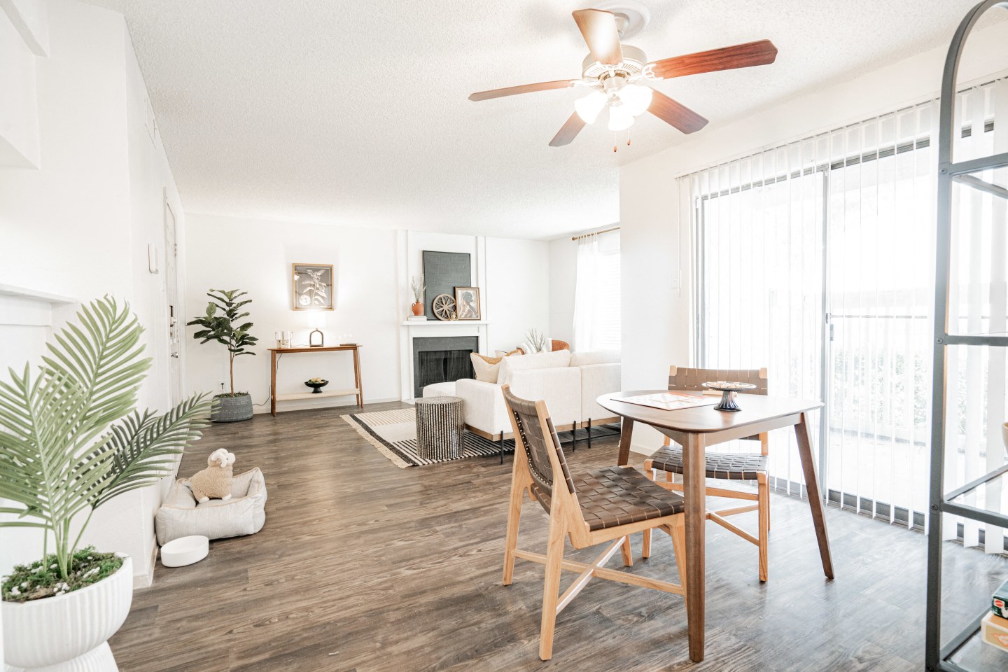 Riverwalk Apartments Image 1