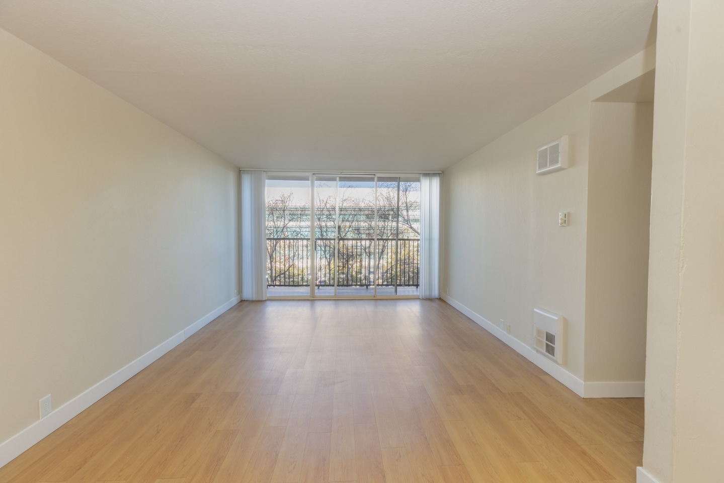 Avenue Two Image 75