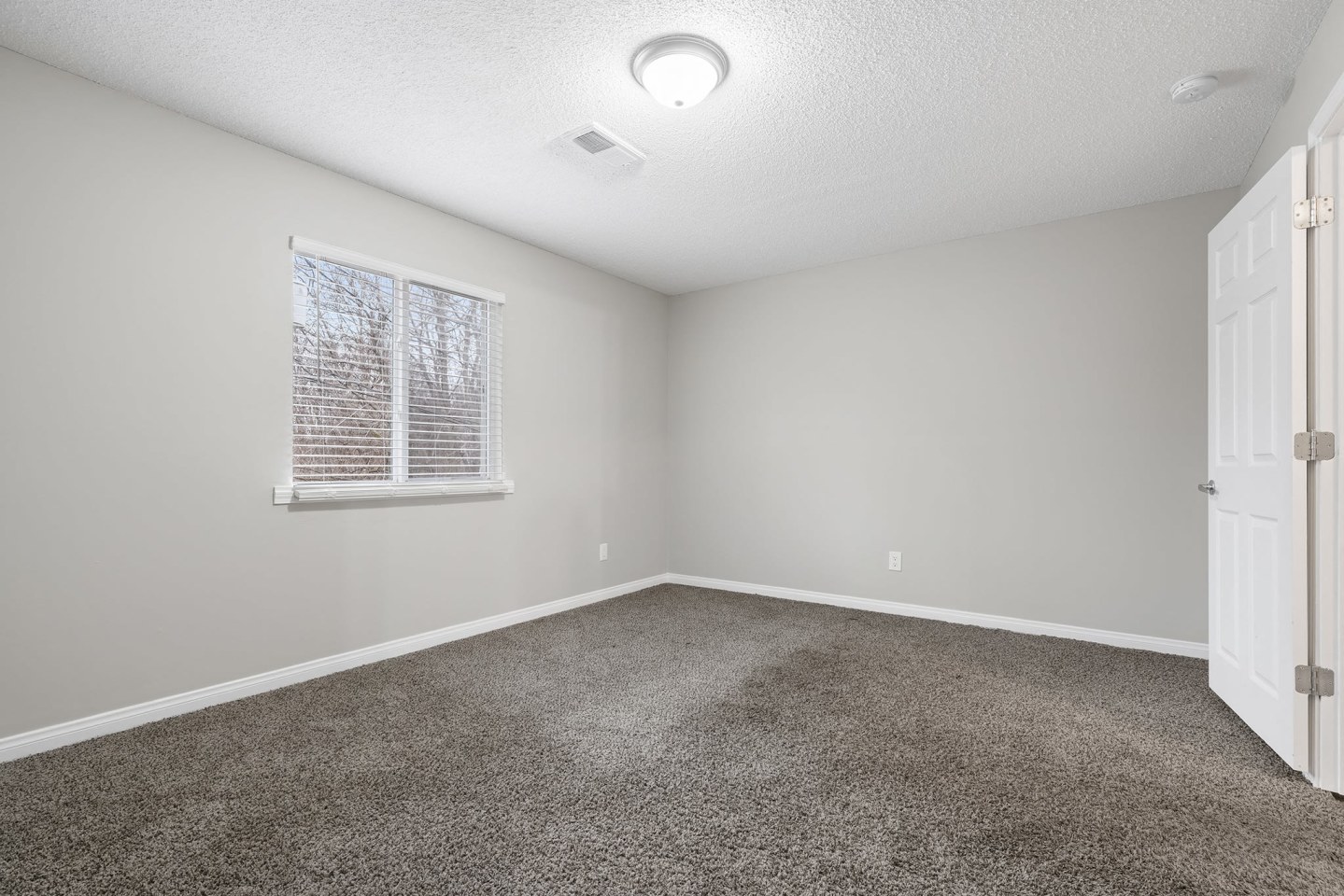 Country Hills Image 8