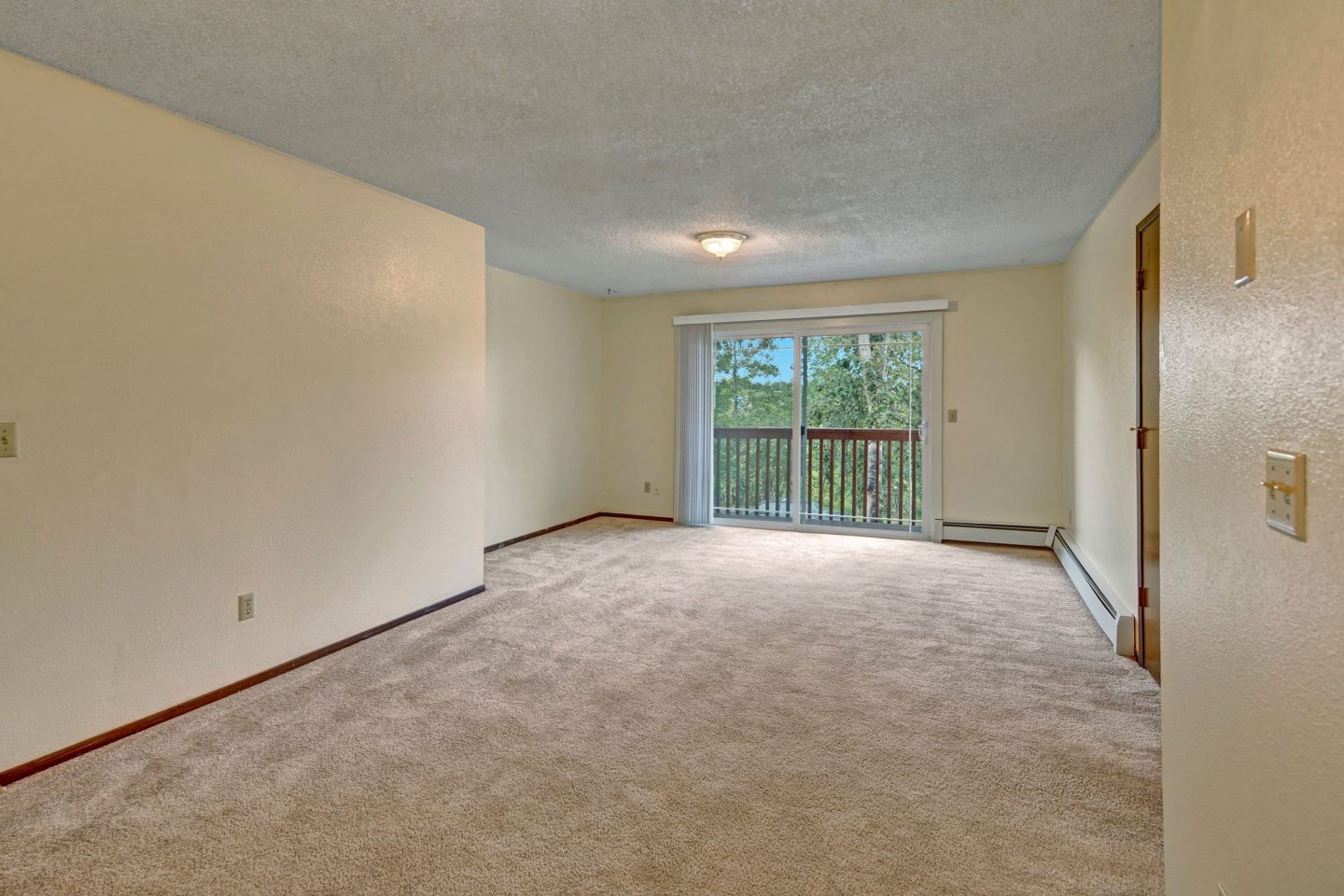 Brighton Woods Apartment Homes Image 2
