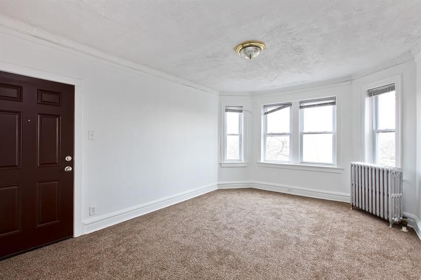 10201 S St Lawrence Ave Image 3