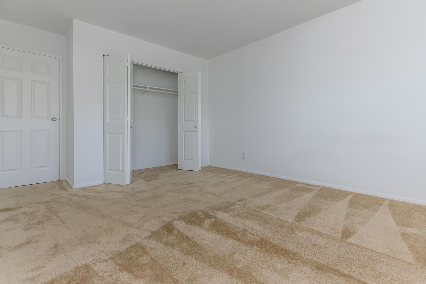Groton Towers Image 20