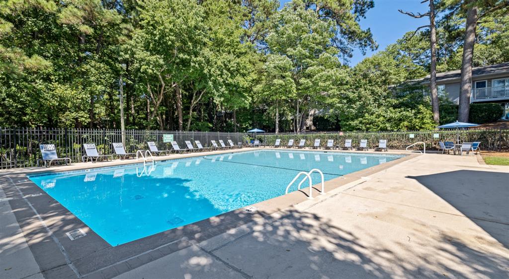 Cary Pines Apartments Image 34