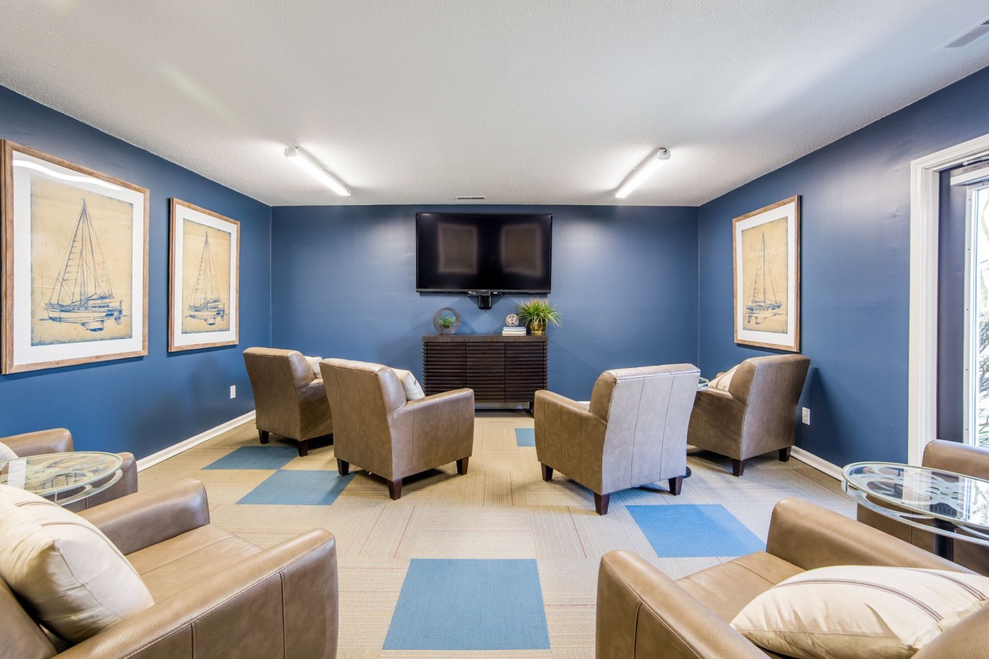 Northlake Village Apartments Image 44