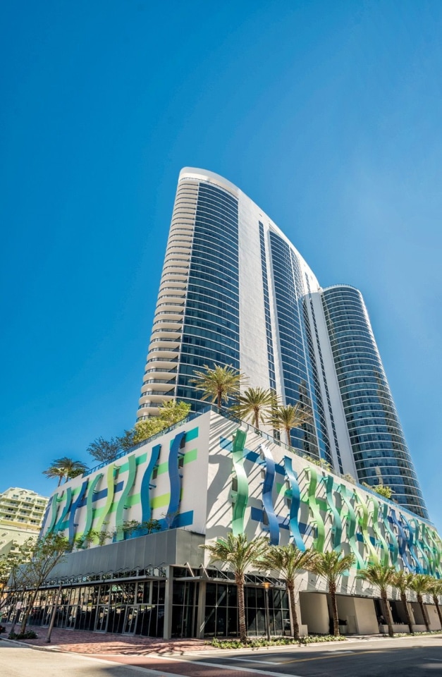 Icon Las Olas Image 35