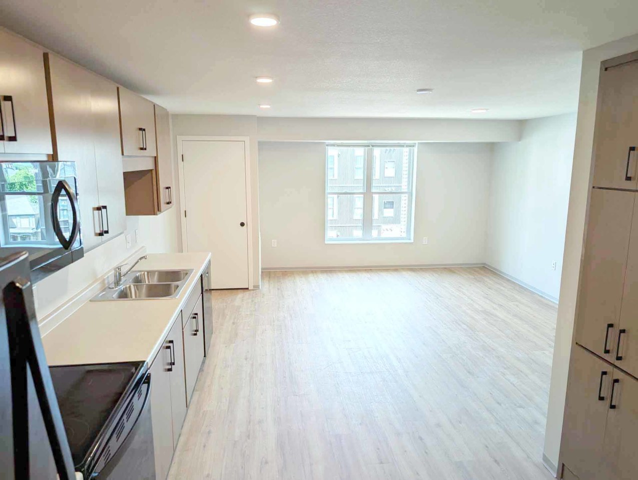Lake Street Dwelling West - Affordable Housing Image 29