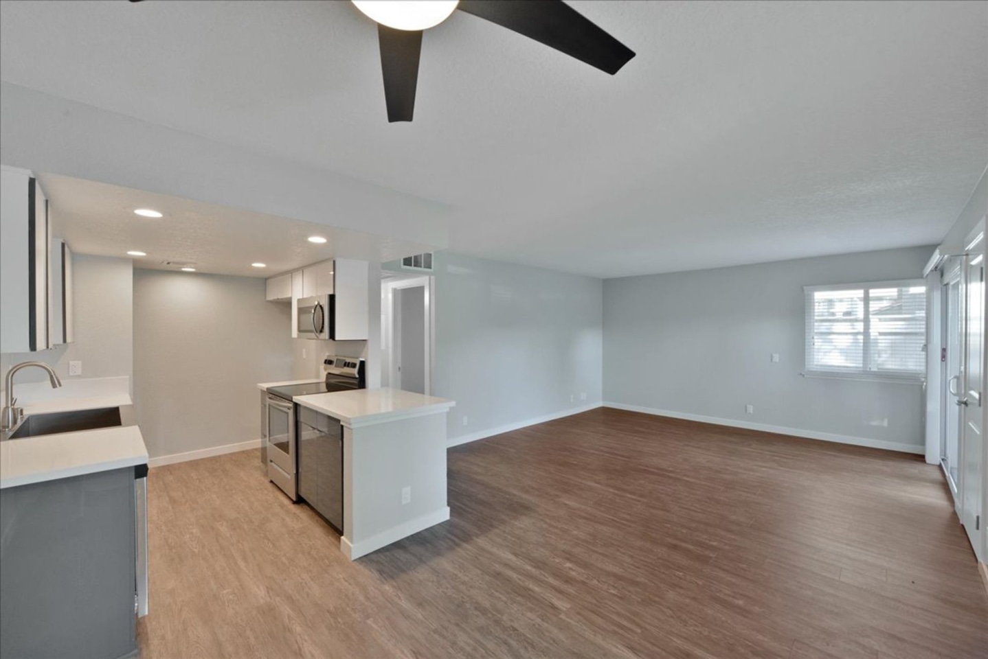 The 3900 Apartment Homes Image 2
