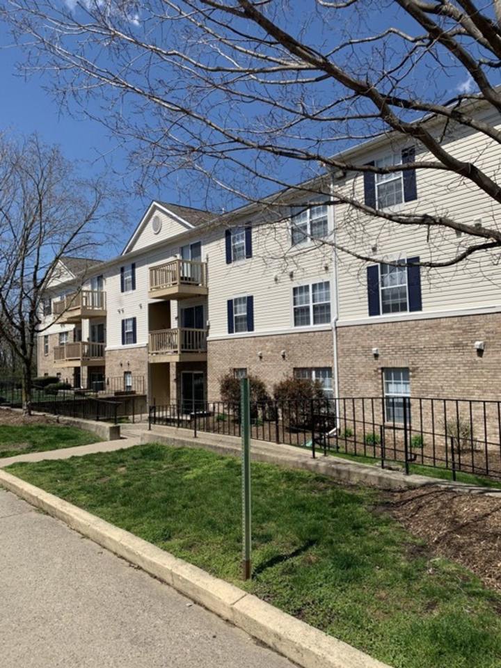 Vantage Pointe Apartments Image 17
