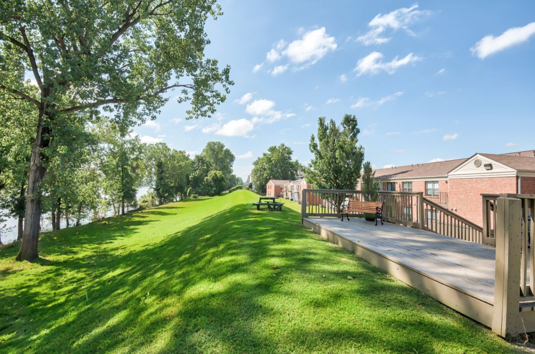 Brightwaters Apartments Image 20