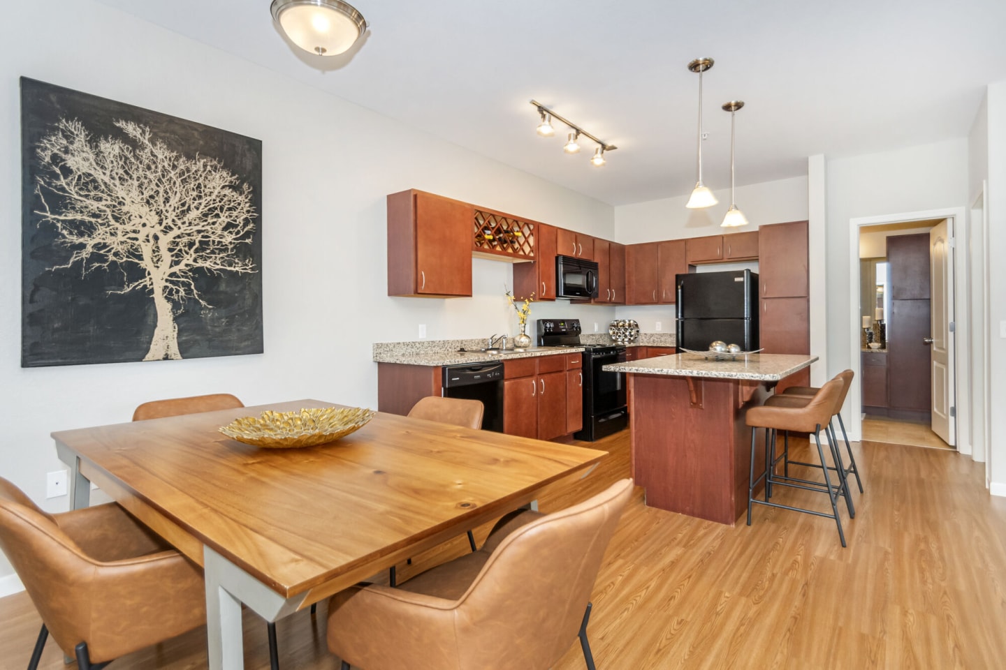 Enclave At 127th Image 13